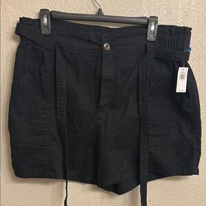 Old Navy Women Black High-Waisted Belt  Shorts Size Large